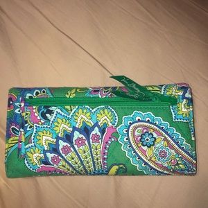 GENTLY USED Emerald Paisley Vera Bradley Wallet